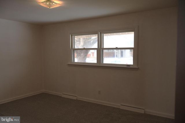 3415 HAWTHORNE DR, Camp Hill, PA 17011