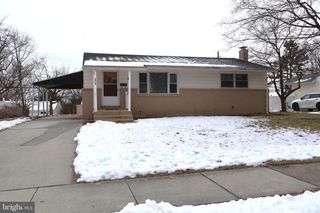 3415 HAWTHORNE DR, Camp Hill, PA 17011