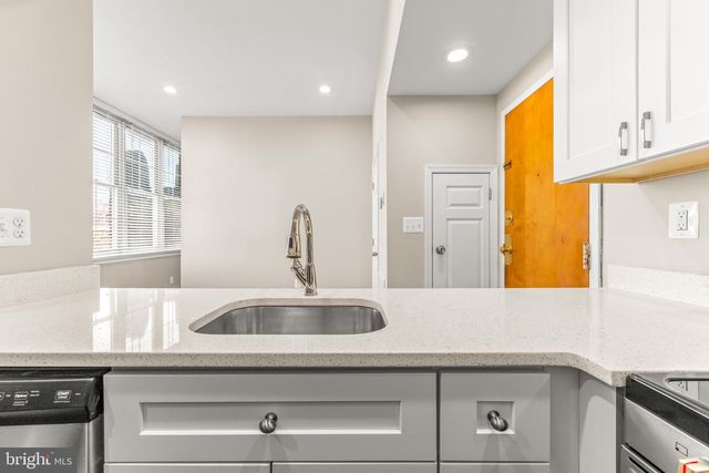 1516 LANCASTER ST, Baltimore, MD 21231