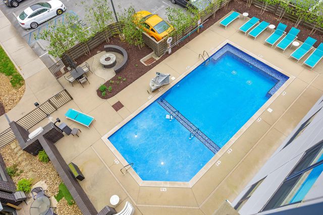 782 Riverfront Parkway 419, Chattanooga, TN 37402