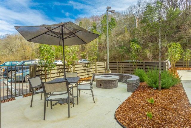 782 Riverfront Parkway 419, Chattanooga, TN 37402
