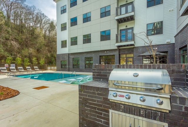782 Riverfront Parkway 419, Chattanooga, TN 37402