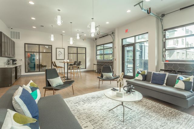 782 Riverfront Parkway 419, Chattanooga, TN 37402