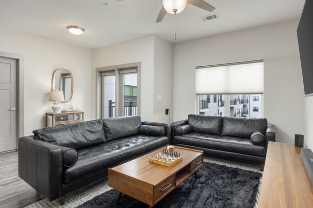 782 Riverfront Parkway 419, Chattanooga, TN 37402