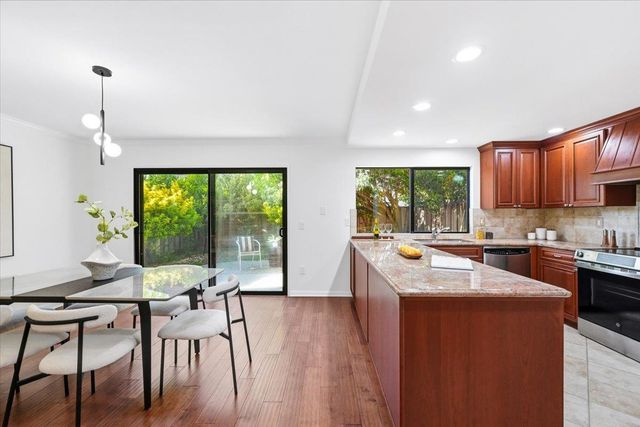619 S Ahwanee Terrace, Sunnyvale, CA 94085