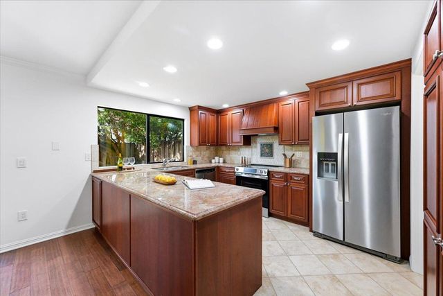 619 S Ahwanee Terrace, Sunnyvale, CA 94085