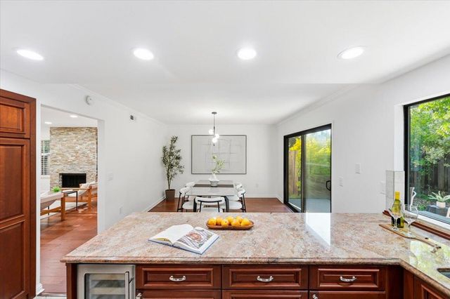 619 S Ahwanee Terrace, Sunnyvale, CA 94085
