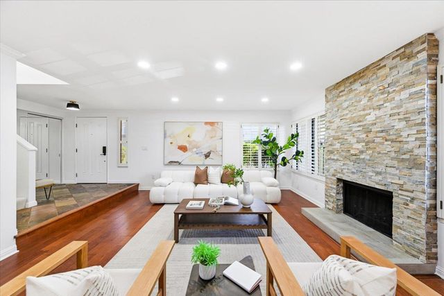 619 S Ahwanee Terrace, Sunnyvale, CA 94085