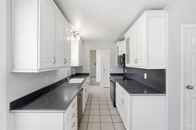 2823 Keystone Drive, Cincinnati, OH 45230