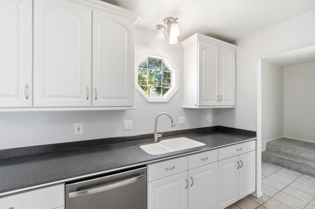 2823 Keystone Drive, Cincinnati, OH 45230