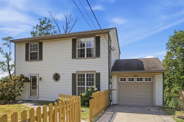 2823 Keystone Drive, Cincinnati, OH 45230