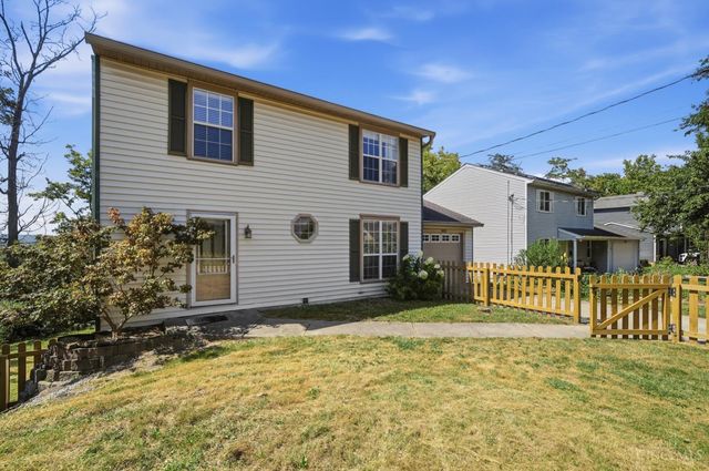 2823 Keystone Drive, Cincinnati, OH 45230