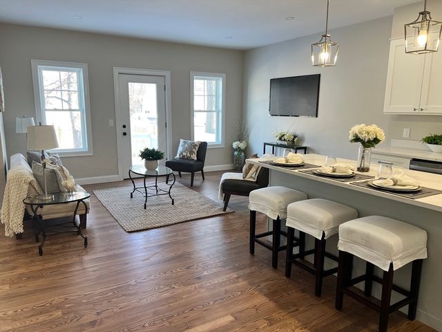 26 Danielles Way, Worcester, MA 01606