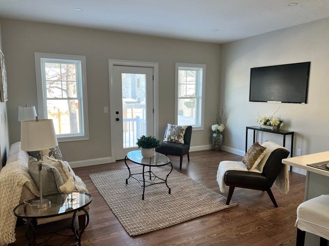 26 Danielles Way, Worcester, MA 01606