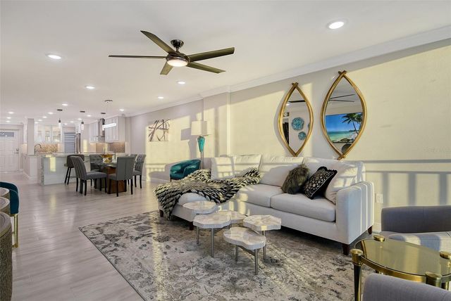 19 WHISPERING SANDS DRIVE 1105, Sarasota, FL 34242
