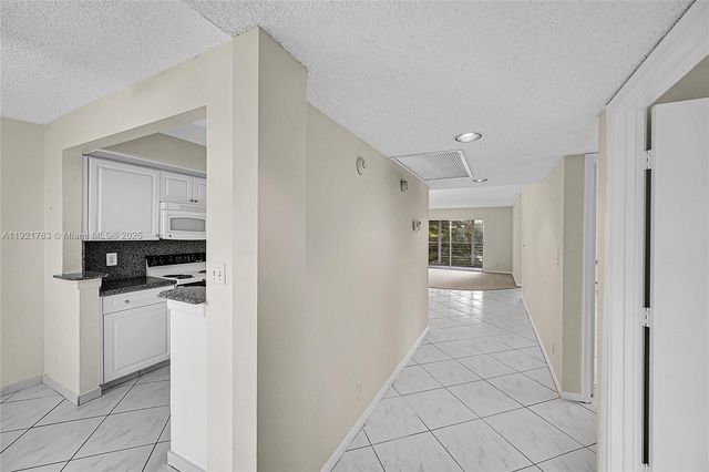 1604 Abaco Dr B3, Coconut Creek, FL 33066