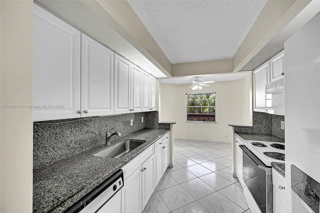 1604 Abaco Dr B3, Coconut Creek, FL 33066