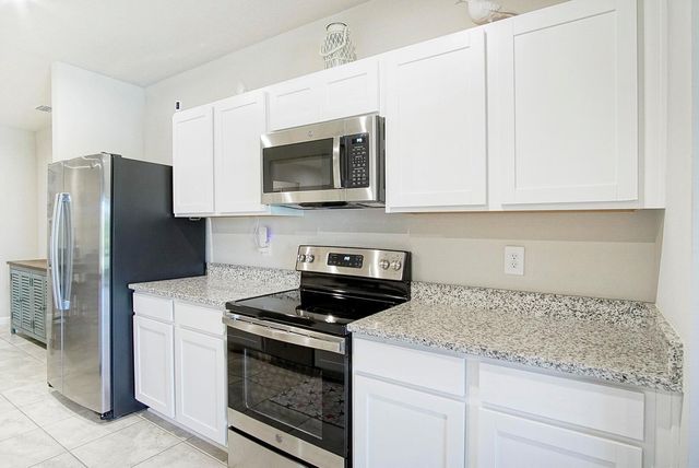 266 Raspberry Road, Fort Pierce, FL 34981