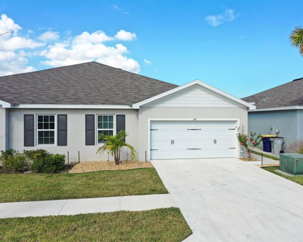 266 Raspberry Road, Fort Pierce, FL 34981