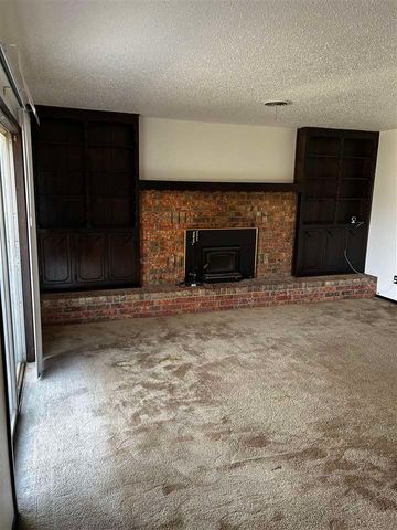 6121 NW Cheyenne Ave, Lawton, OK 73505