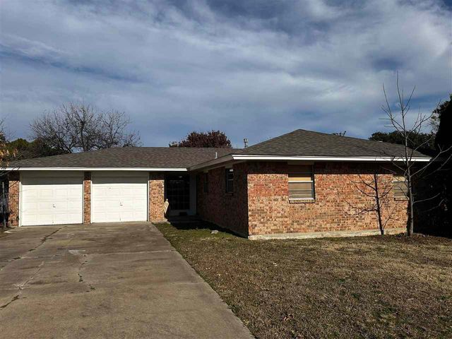 6121 NW Cheyenne Ave, Lawton, OK 73505