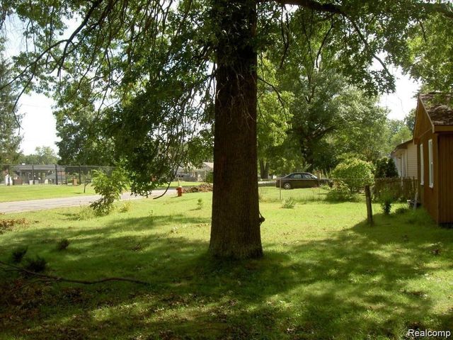 36617 Herman Street, Romulus, MI 48174