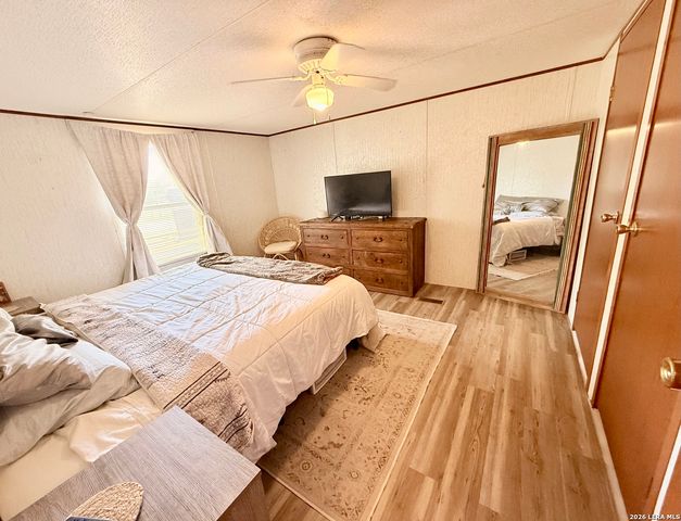 721 Oak Dr, Bandera, TX 78003