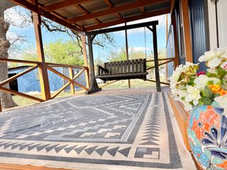 721 Oak Dr, Bandera, TX 78003