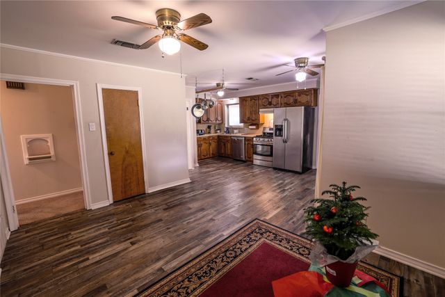 10465 Ferguson Road, Dallas, TX 75228