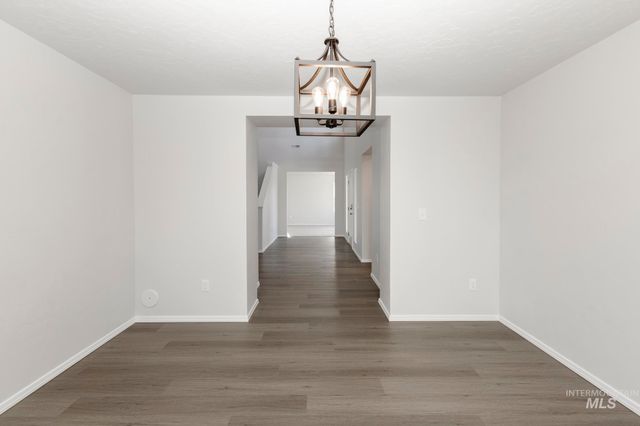 3840 E Jamestown Dr, Nampa, ID 83686