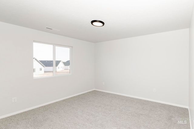 3840 E Jamestown Dr, Nampa, ID 83686