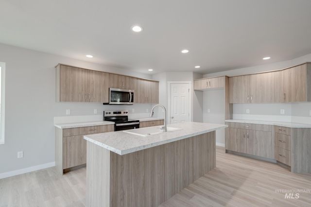 3840 E Jamestown Dr, Nampa, ID 83686