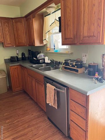 3734 Craig Drive, Flint, MI 48506