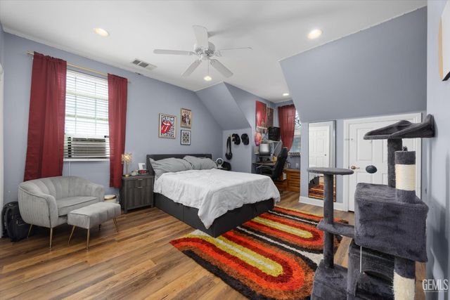 15112 Sunnybank Avenue, Bakersfield, CA 93314