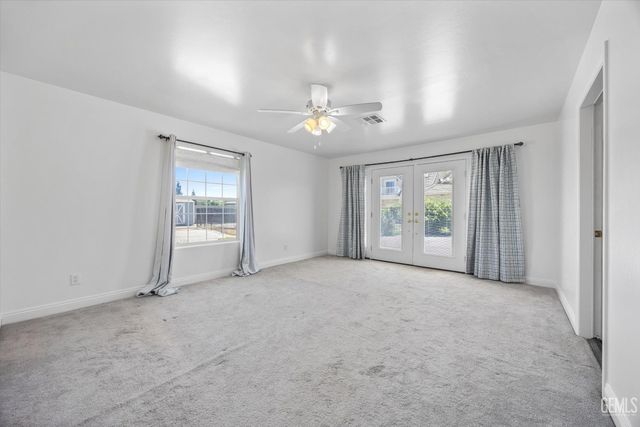 15112 Sunnybank Avenue, Bakersfield, CA 93314