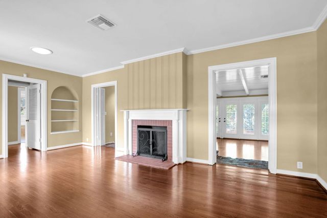 741 E Rialto Ave, Fresno, CA 93704