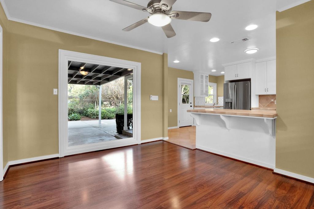 Image 21 of property listing at 741 E Rialto Ave, Fresno, CA 93704