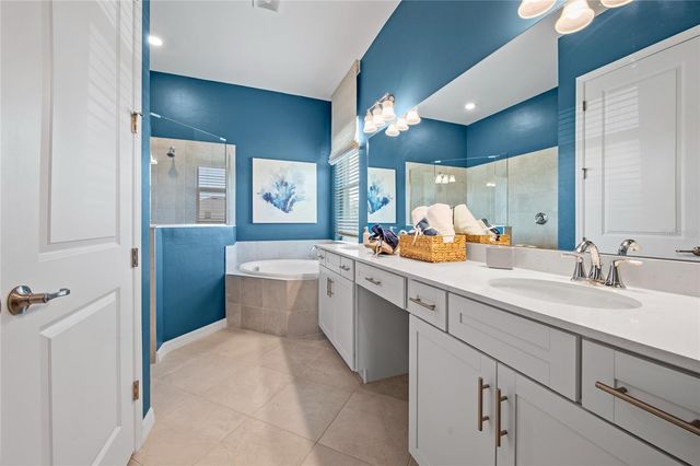 7161 INLET ISLES COURT, Lakewood Ranch, FL 34211