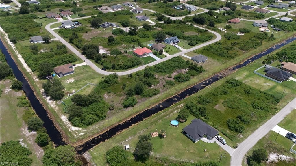 610 Chemstrand ST E, LEHIGH ACRES, FL 33974 — photo 2