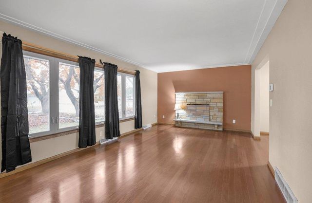 2318 10th Avenue S, Saint Cloud, MN 56301