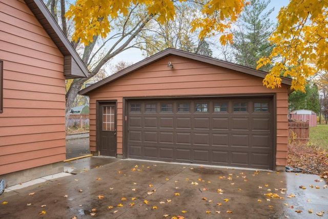 2318 10th Avenue S, Saint Cloud, MN 56301