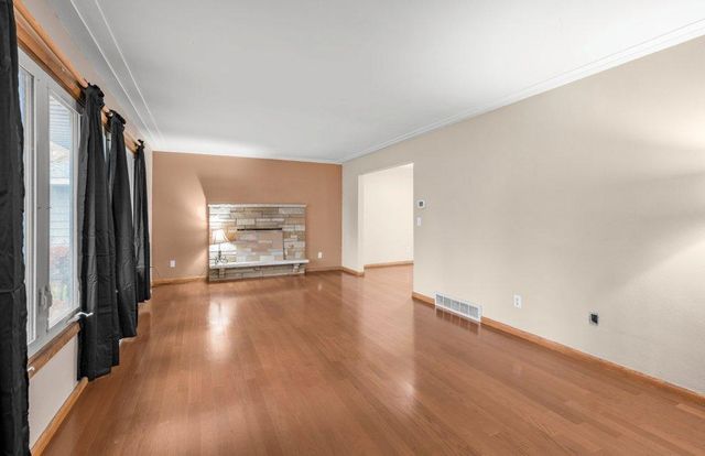 2318 10th Avenue S, Saint Cloud, MN 56301