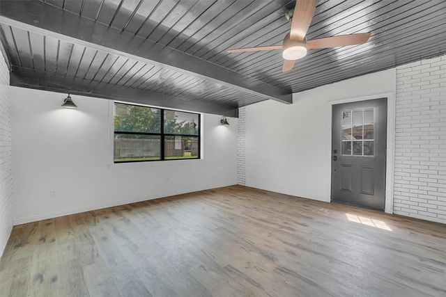 1212 Louanna Lane, Altus, OK 73521