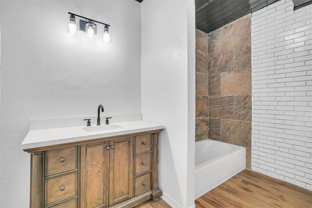 1212 Louanna Lane, Altus, OK 73521