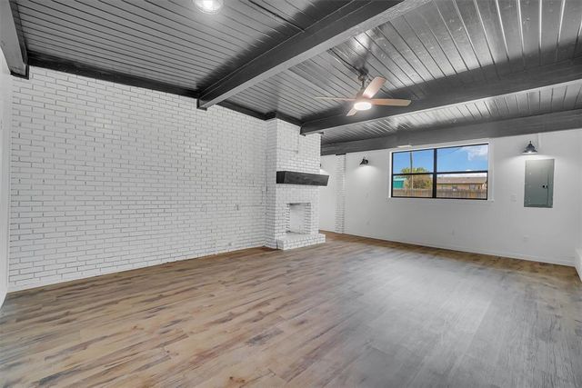 1212 Louanna Lane, Altus, OK 73521