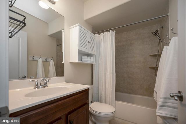 64 MACGREGOR RIDGE RD, Stafford, VA 22554