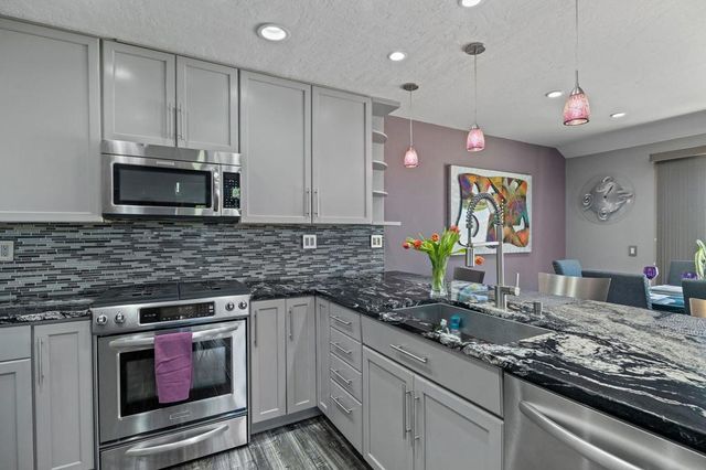 7895 Shell Circle, Huntington Beach, CA 92648