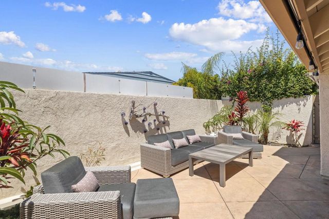 7895 Shell Circle, Huntington Beach, CA 92648