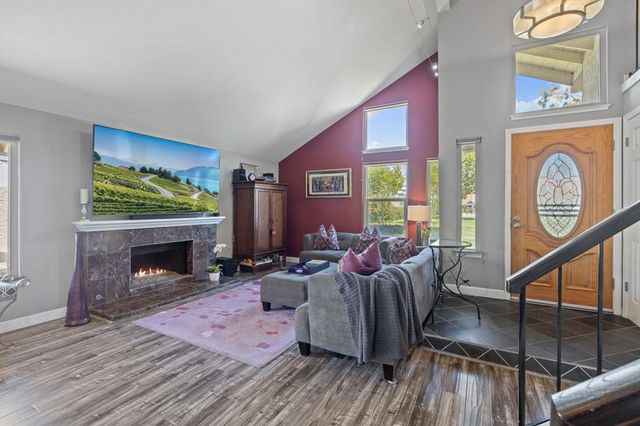 7895 Shell Circle, Huntington Beach, CA 92648