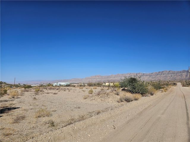 455 W Detrital Drive, Meadview, AZ 86444